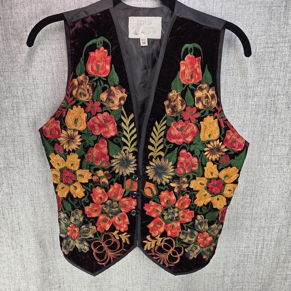 Ruth Y Nohemi Tops - VTG Guatemala Hand Embroidered Floral Vest Ruth Y Nohemi Womens Med Cottage